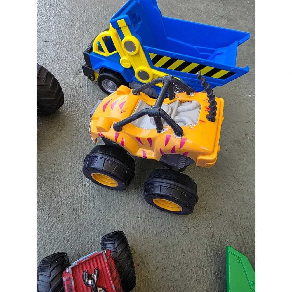 Mixed Toy Lot Monster Trucks Hot Wheels Spider-Man My Little Pony Batman 15pc D1